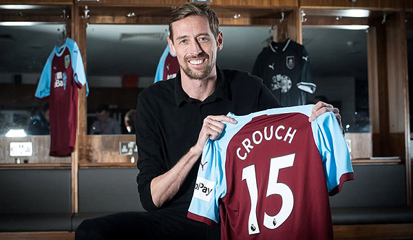 peter-crouch-kembali-ke-liga-primer-inggris-bersama-burnley