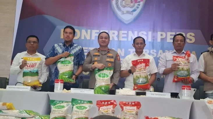 tiga-anggota-pt-pim-ditetapkan-sebagai-tersangka-beras-standar-mutu