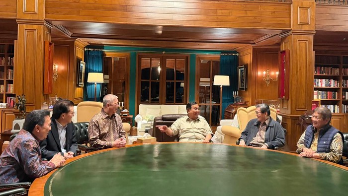 prabowo-bertemu-5-konglomerat-di-hambalang-bahas-kolaborasi-ekonomi