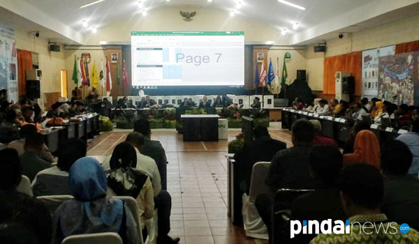 empat-daerah-belum-lapor-rekapitulasi-rapat-pleno-jabar-tetap-digelar