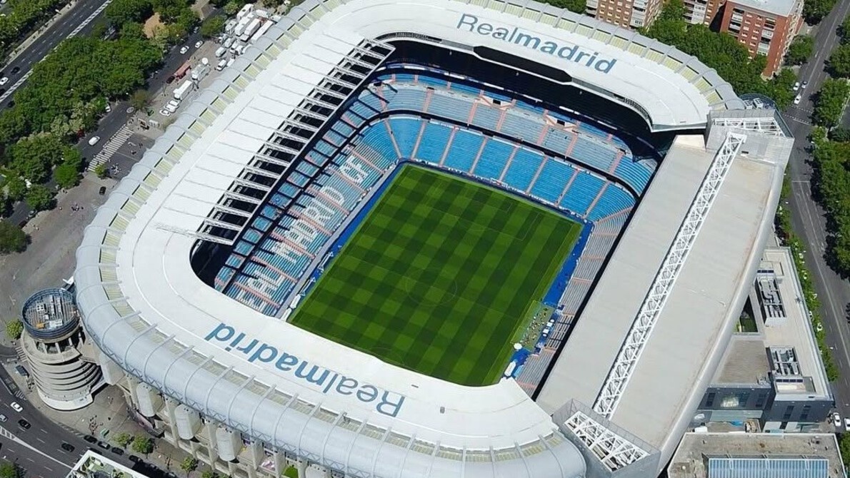 viral-istri-bupati-enrekang-pamer-berkunjung-ke-stadion-real-madrid