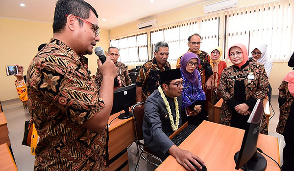 ridwan-kamil-minta-smasmk-di-jabar-terapkan-informasi-penjurusan