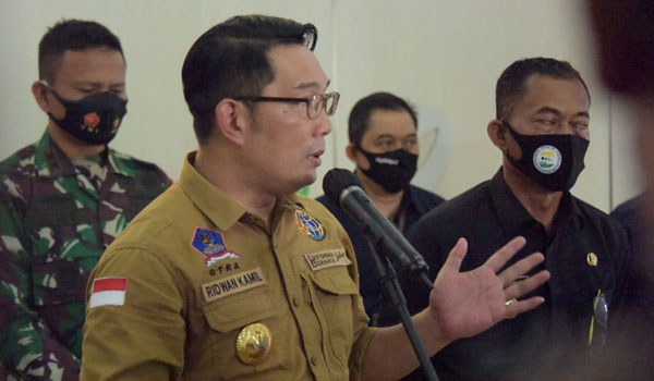 ridwan-kamil-beri-arahan-hingga-lockdown-mulut-dan-hidung