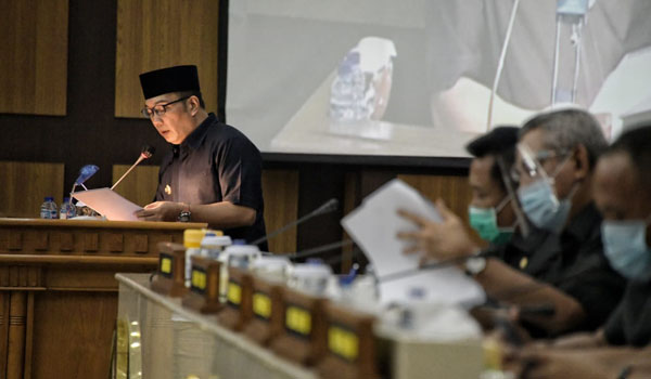 kewaspadaan-jabar-tangani-covid-19-tak-berkurang-hingga-vaksin-ditemuk