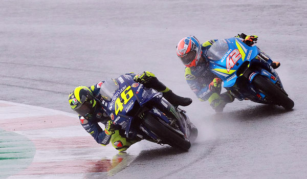 selain-marquez-dovi-rossi-mulai-waspadai-alex-rins