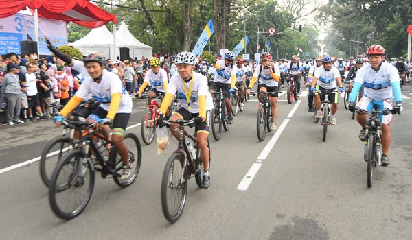 sekda-jabar-lepas-fun-bike-hut-tvri-jabar