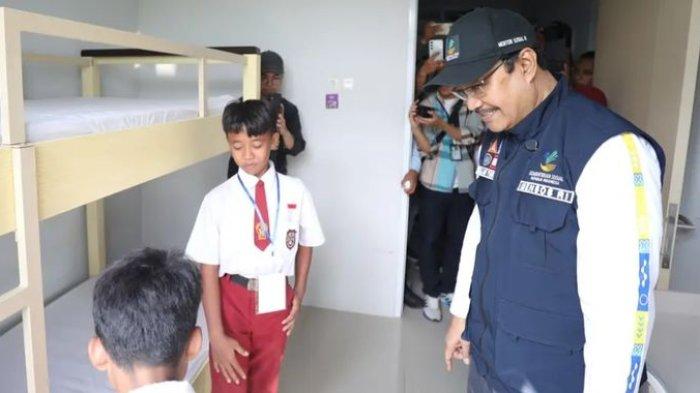 kemensos-sebut-sekolah-rakyat-bakal-terapkan-tiga-kurikulum