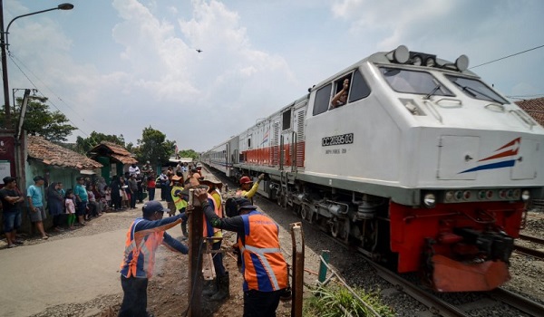 selama-2018-kai-cirebon-tutup-41-perlintasan-sebidang