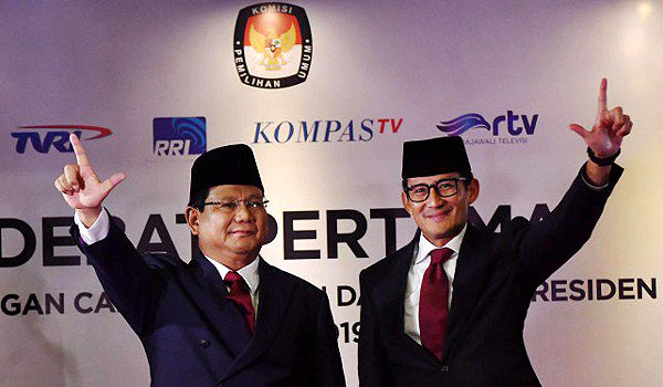 sempat-gugup-prabowo-akhirnya-cair-di-atas-panggung-debat