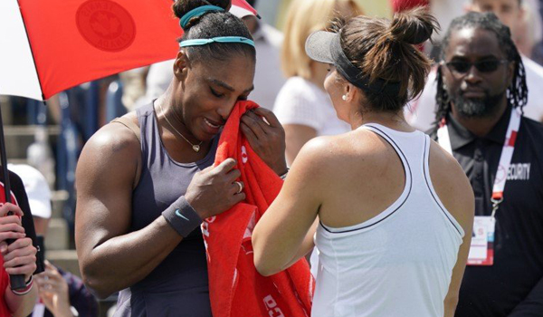 cedera-paksa-serena-serahkan-gelar-toronto-kepada-andreescu