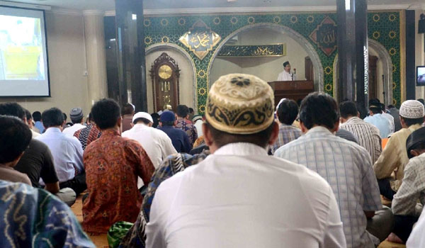 gubernur-sarankan-empat-hal-untuk-warga-yang-shalat-jumat