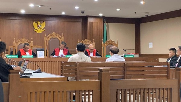 hakim-tolak-eksepsi-kasus-korupsi-dan-tppu-rp787-triliun