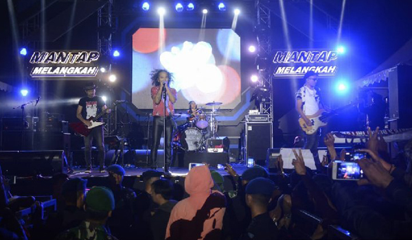 puluhan-penonton-lapor-ke-polisi-saat-konser-slank-di-garut