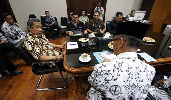 terkait-ppdb-wakil-wali-kota-bandung-serap-aspirasi-pgri