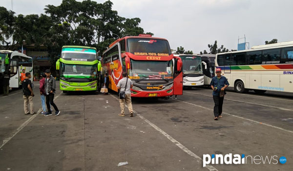 terminal-cicaheum-siang-ini-terpantau-lenggang