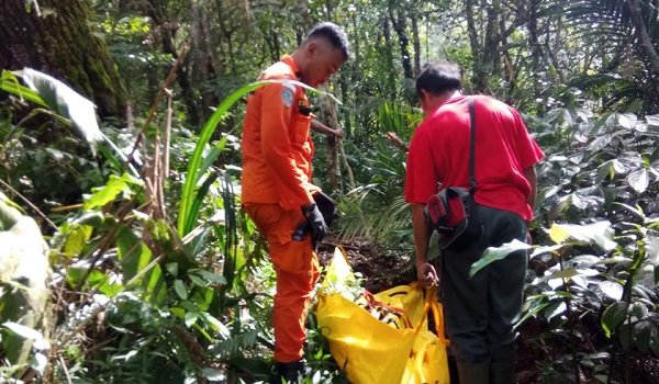 tiga-pendaki-tewas-kedinginan-di-gunung-tampomas