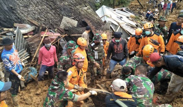 tim-sar-gabungan-kembali-temukan-jasad-korban-longsor