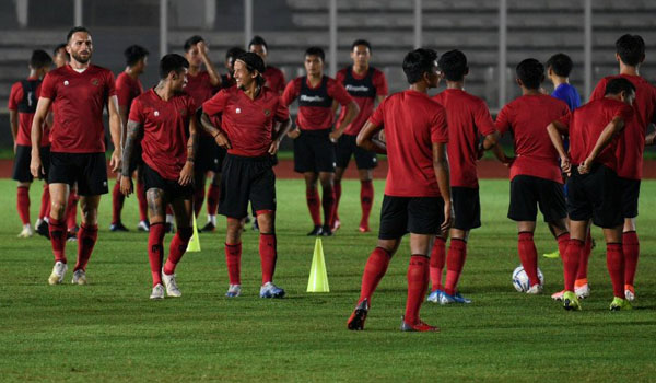 pssi-pastikan-pemain-timnas-negatif-covid-19-setelah-2-kali-swab-test