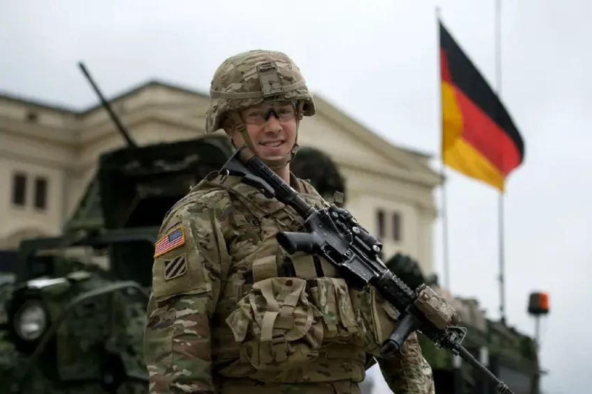 trump-tarik-5000-pasukan-as-dari-jerman-hubungan-memanas