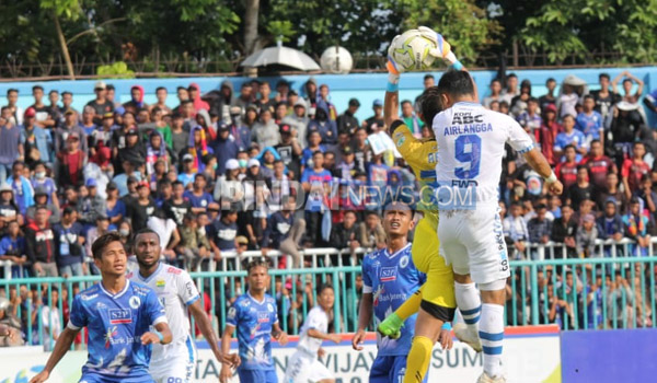 tumbangkan-pscs-persib-melaju-ke-32-besar-piala-indonesia