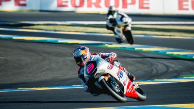 veda-ega-naik-ke-posisi-5-klasemen-moto3-usai-gp-prancis