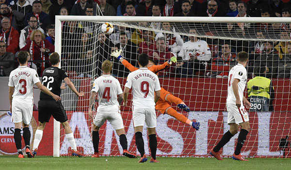 video-drama-4-gol-sevilla-kontra-slavia-praha