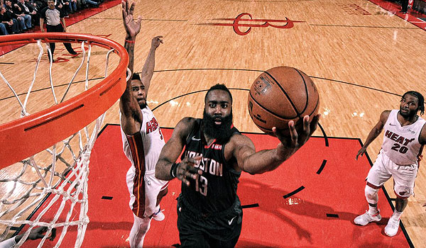 video-james-harden-kemas-58-poin-saat-rockets-taklukkan-heat