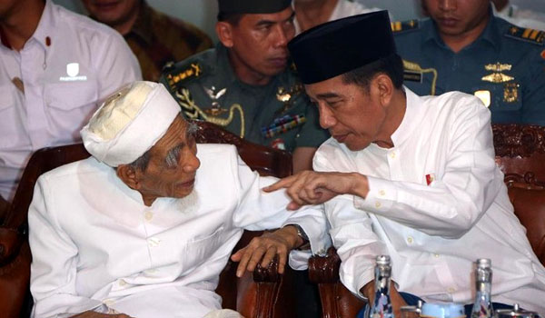 video-saat-ulama-nu-doakan-prabowo-jadi-presiden-di-acara-jokowi