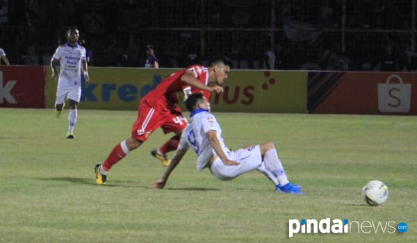 persib-bawa-pulang-satu-poin-dari-markas-badak-lampung