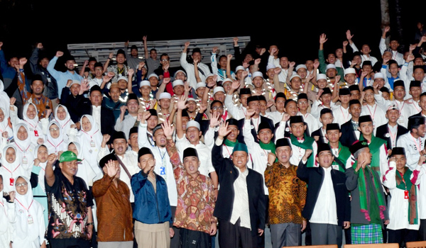 perda-ditolak-pergub-pesantren-segera-terbit