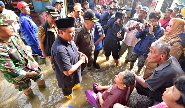 wagub-jabar-tinjau-banjir-kabupaten-bandung