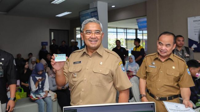 farhan-penganggaran-pembangunan-ruang-kelas-gedung-baru-terkendala