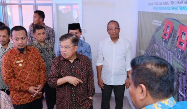 wapres-tinjau-pengembangan-rehabilitasi-dan-rekontruksi-palu