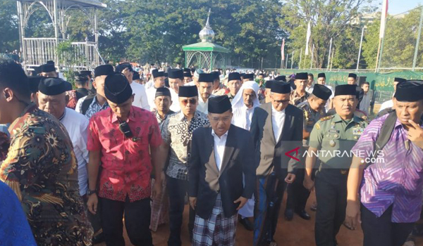 wapres-jusuf-kalla-ajak-masyarakat-doakan-jamaah-haji