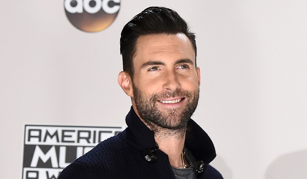 wow-adam-levine-beli-rumah-ben-affleck-rp455-miliar