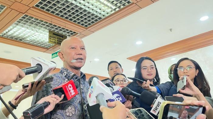 fraksi-pdip-minta-maaf-atas-kesalahan-deddy-sitorus-dan-sadarestuwati
